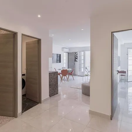 Moliere - Palais, Plage, Balcon, Clim Et Centre * Cannes