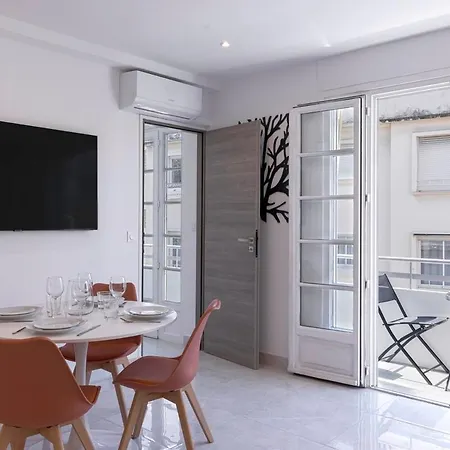 Moliere - Palais, Plage, Balcon, Clim Et Centre Lägenhet